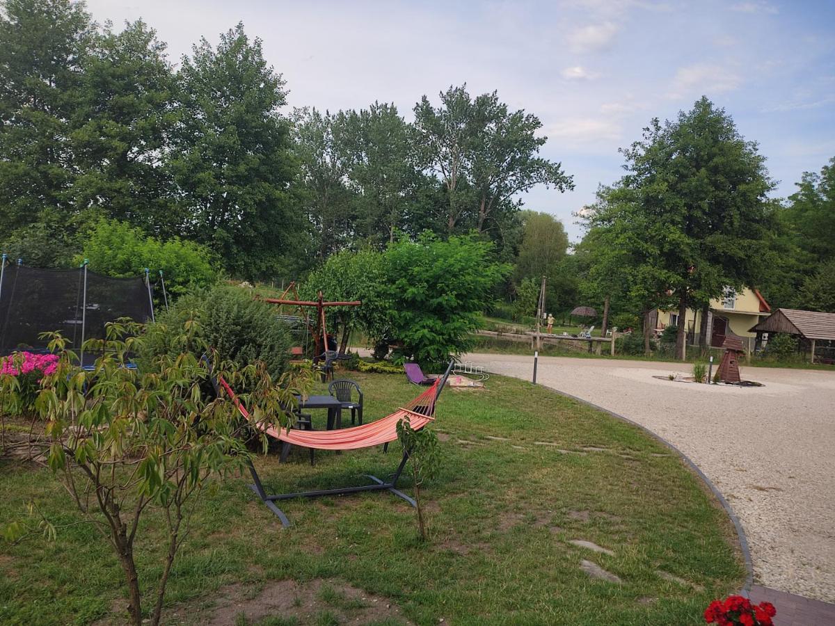Agrowczasy Nad Stawem Villa Gartatowice Екстериор снимка